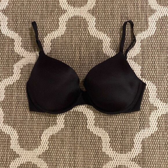 Victoria's Secret Other - Victoria’s Secret bra, Demi Uplift size 36DD